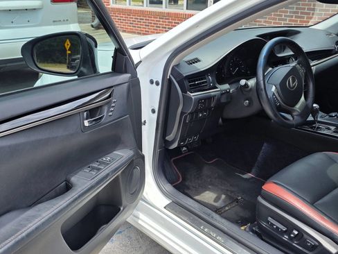 Used 2015 Lexus ES 350 FWD image 9