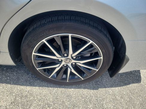 Used 2023 Toyota Camry SE FWD image 8