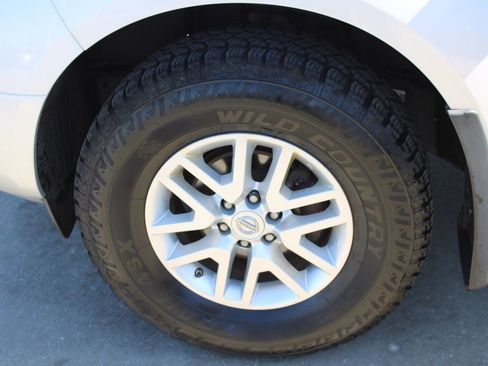 Used 2017 Nissan Frontier SV image 10