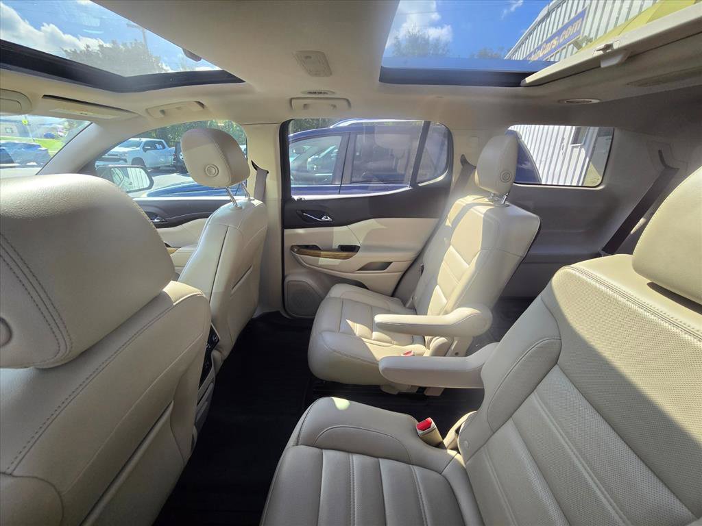 Used 2019 GMC Acadia Denali w/ Technology Package FWD image 5