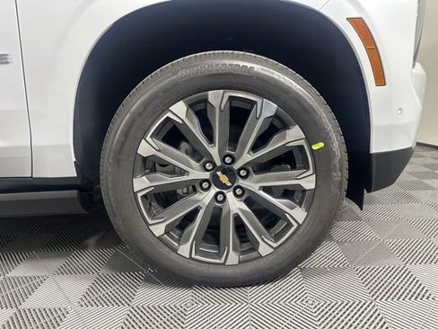 New 2026 Chevrolet Tahoe High Country AWD/4WD image 9