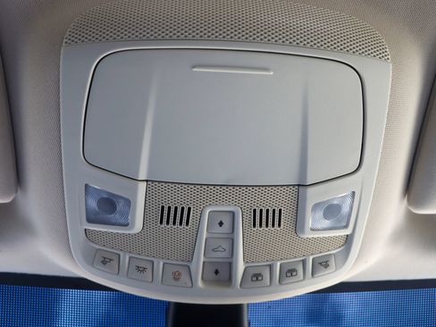 Used 2019 Ford Edge Titanium w/ Equipment Group 301A FWD image 43