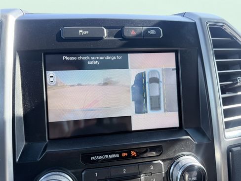 Used 2016 Ford F150 Platinum w/ Equipment Group 701A Luxury image 52