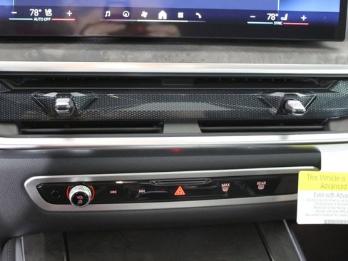 New 2026 BMW X5 xDrive40i w/ M Sport Package image 18