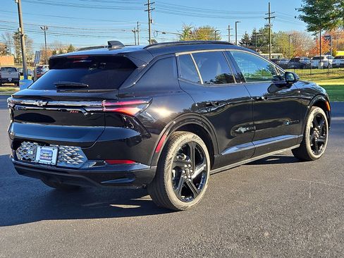 New 2026 Chevrolet Equinox EV RS image 12