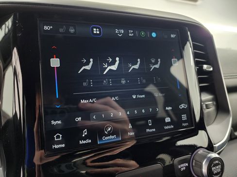 Used 2024 RAM 1500 Laramie image 39