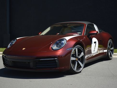 Certified 2021 Porsche 911 AWD/4WD image 39