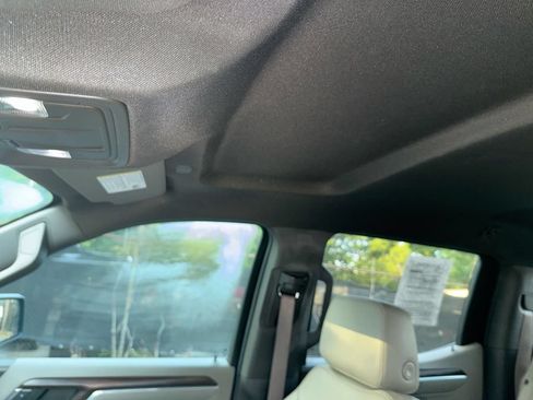 Used 2022 GMC Sierra 1500 SLT w/ SLT Premium Package AWD/4WD image 20