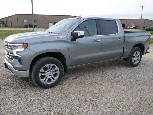 New 2026 Chevrolet Silverado 1500 LTZ w/ LTZ Premium Package image 8