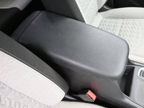 Used 2024 Chevrolet Equinox LS w/ LS Convenience Package FWD image 33