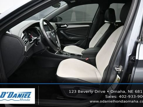 Used 2019 Volkswagen Jetta R-Line FWD image 25