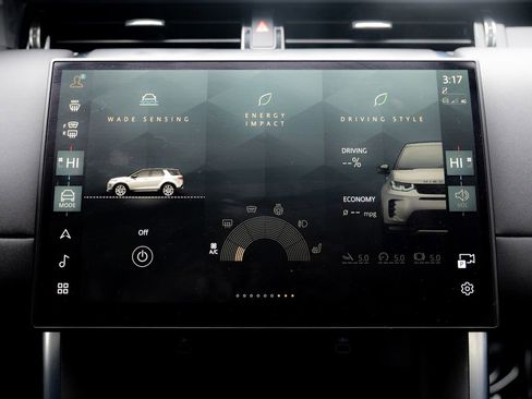 Certified 2024 Land Rover Discovery Sport S image 24