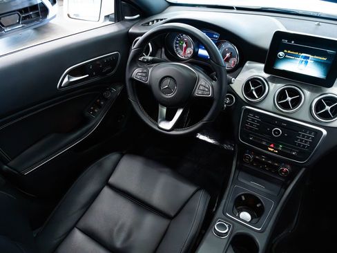 Used 2016 Mercedes-Benz CLA 250 4MATIC image 10