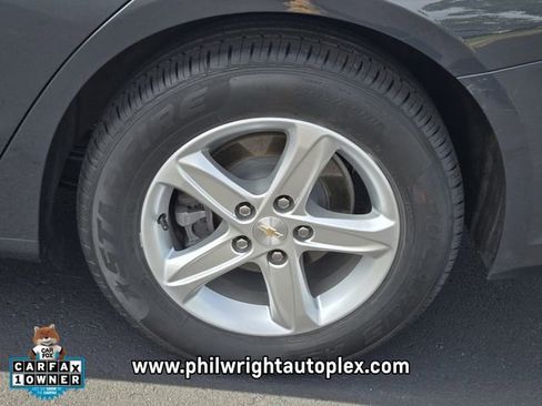 Used 2021 Chevrolet Malibu LS FWD image 14