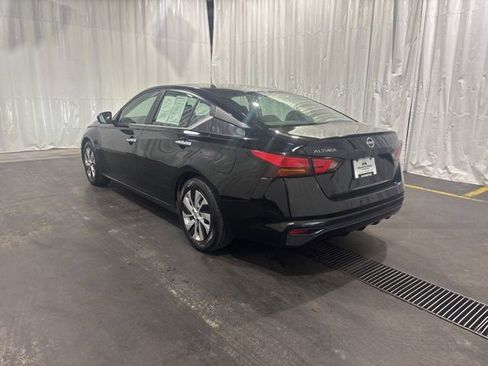 Certified 2024 Nissan Altima 2.5 S FWD image 5