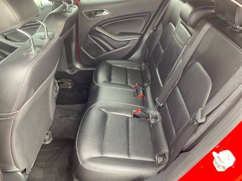 Used 2015 Mercedes-Benz GLA 250 4MATIC image 8