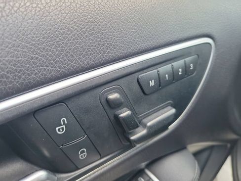 Used 2015 Mercedes-Benz GLA 250 4MATIC image 18