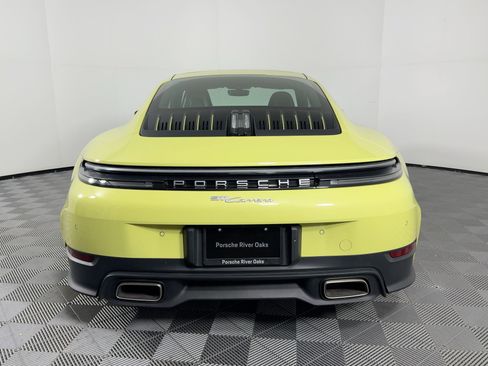 Certified 2025 Porsche 911 Carrera T image 10