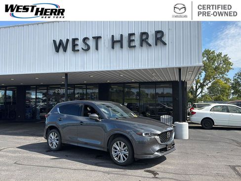 Used 2022 MAZDA CX-5 Signature AWD/4WD image 1