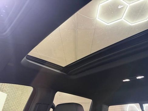 Used 2024 GMC Sierra 1500 AT4 w/ Technology Package image 33