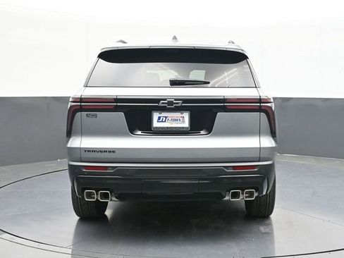 New 2026 Chevrolet Traverse LT w/ Midnight/Sport Edition FWD image 10
