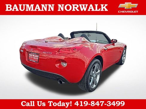 Used 2007 Pontiac Solstice Convertible w/ Premium Package RWD image 6