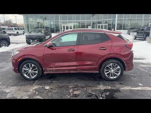 Used 2023 Buick Encore GX Select w/ Sport Touring Package image 5