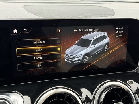 Used 2020 Mercedes-Benz GLB 250 image 6