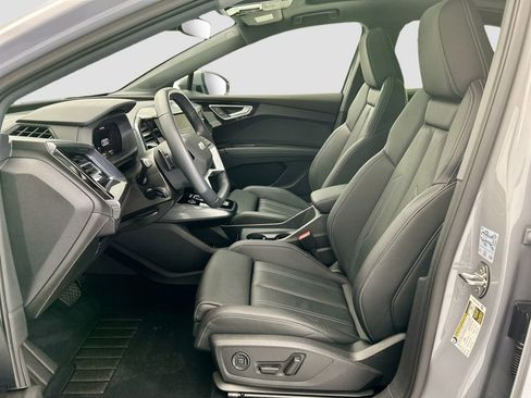 Certified 2024 Audi Q4 e-tron Premium AWD/4WD image 17