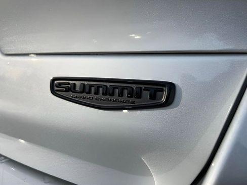 New 2025 Jeep Grand Cherokee L Summit AWD/4WD image 6