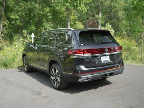 Used 2025 Volkswagen Atlas SEL image 5