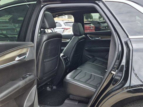 Used 2019 Cadillac XT5 Platinum AWD/4WD image 7