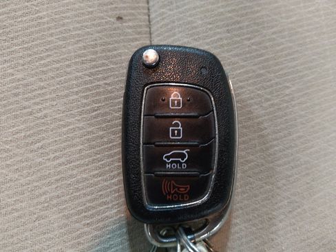 Used 2018 Hyundai Tucson SE AWD/4WD image 32