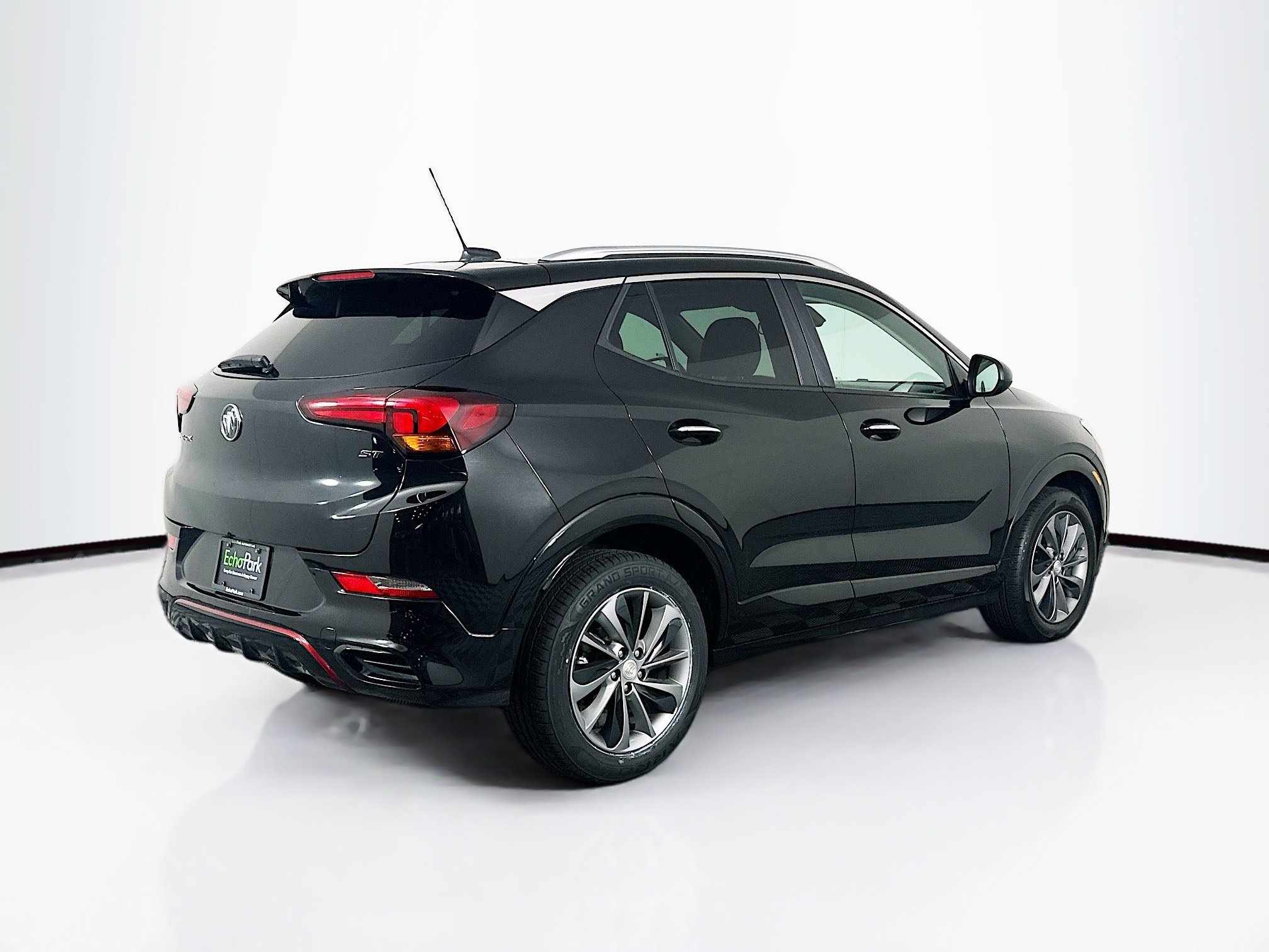 Used 2023 Buick Encore GX Select w/ Sport Touring Package FWD image 9