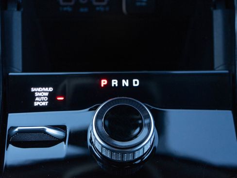 Used 2023 Jeep Grand Cherokee Limited w/ Trailer Tow Prep Group (B) image 18