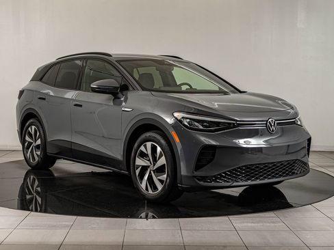 Used 2025 Volkswagen ID.4 Pro RWD image 3