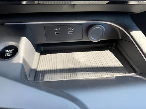 New 2026 Nissan Sentra SV w/ SV Convenience Package FWD image 19