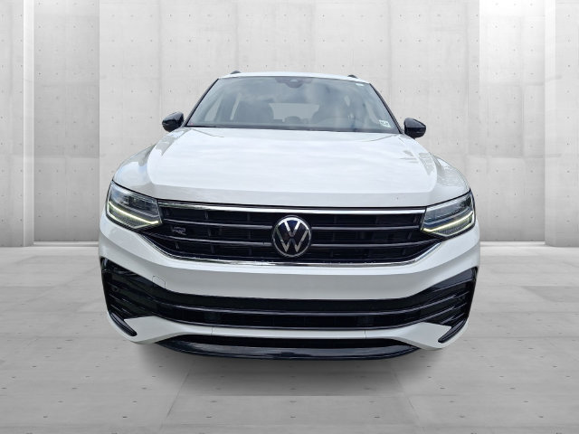 Certified 2023 Volkswagen Tiguan SE R-Line AWD/4WD image 2