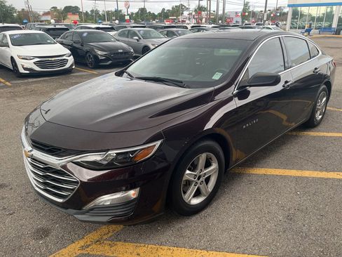 Used 2020 Chevrolet Malibu LS w/ LPO, Convenience Package 1 image 2