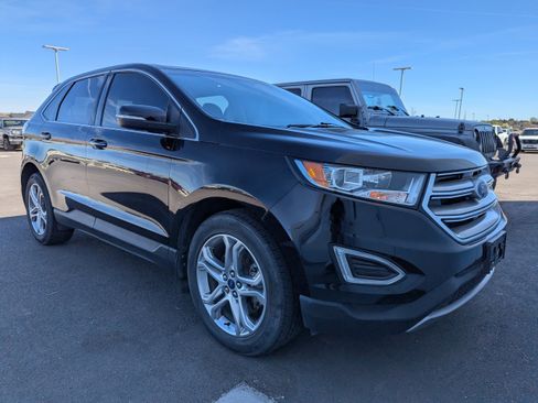 Used 2018 Ford Edge Titanium AWD/4WD image 2