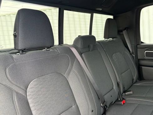 New 2026 RAM 1500 4x4 Crew Cab image 32