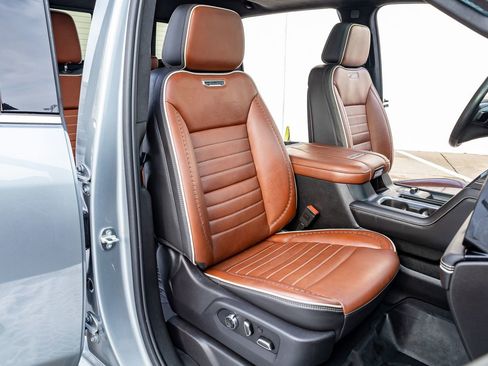 Used 2024 GMC Sierra 2500 Denali Ultimate image 31