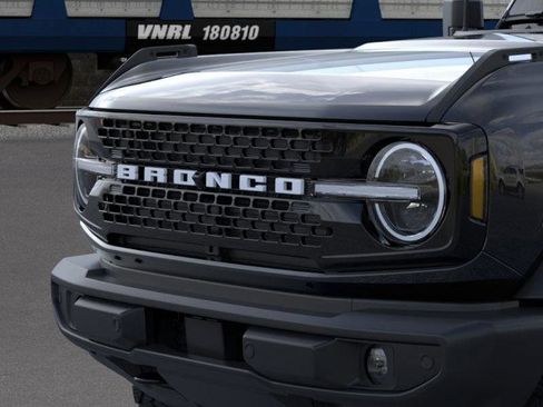New 2025 Ford Bronco Outer Banks image 40