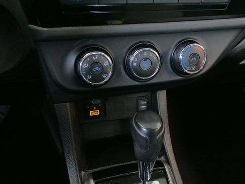 Used 2014 Toyota Corolla L image 18