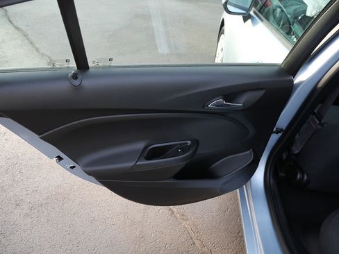 Used 2017 Chevrolet Cruze LS image 18