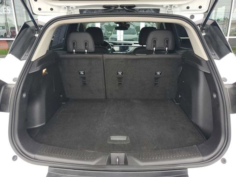 Used 2023 Buick Encore GX Preferred w/ Cold Weather Comfort Package FWD image 6