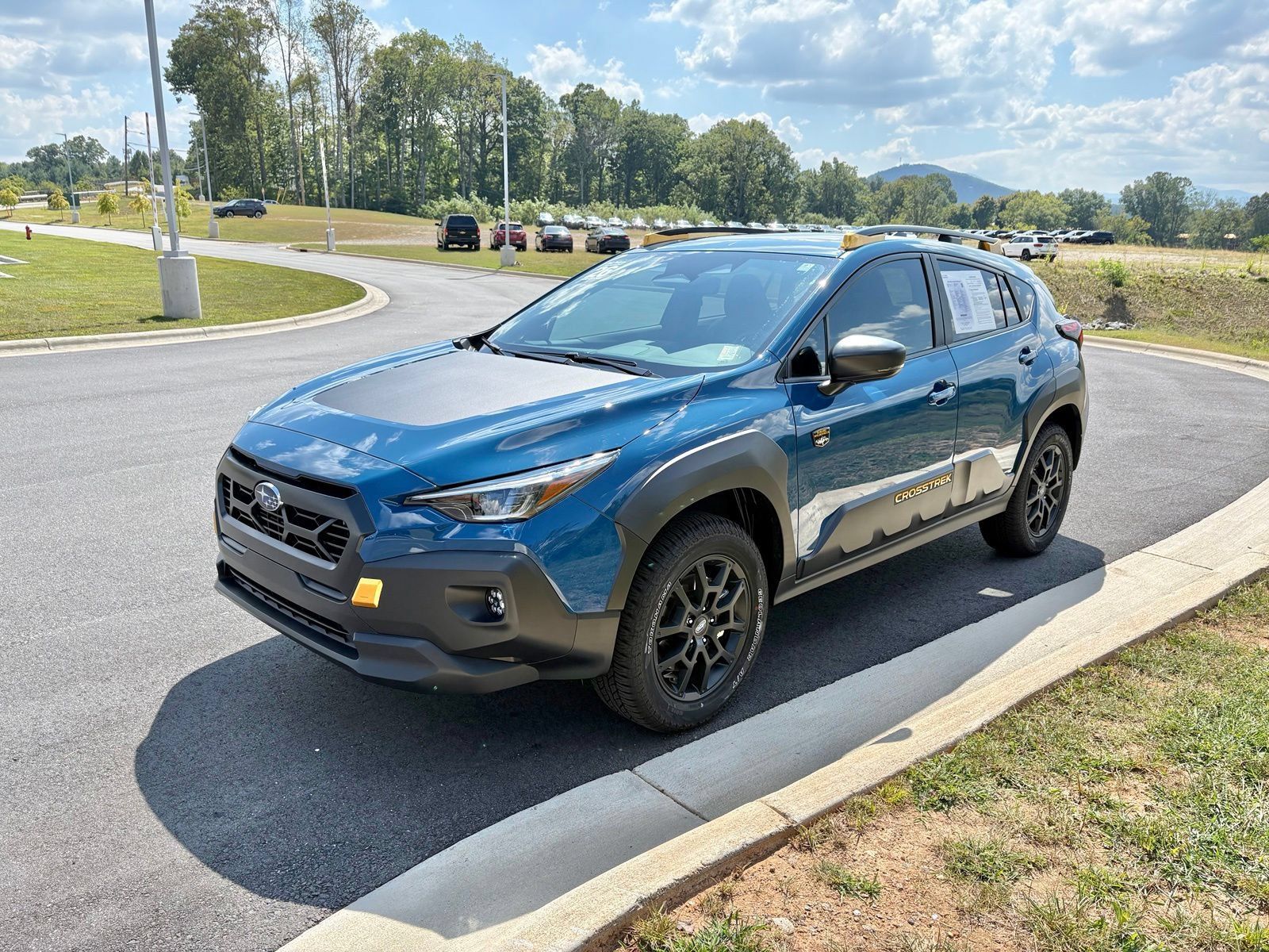 Used 2026 Subaru Crosstrek 2.5i Wilderness w/ Wilderness Package AWD/4WD image 3