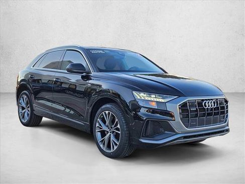 Used 2023 Audi Q8 Premium Plus image 3