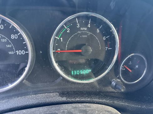 Used 2018 Jeep Wrangler Unlimited Sport S image 8