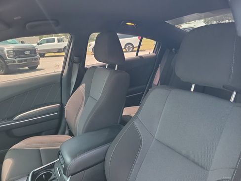 Used 2020 Dodge Charger SXT RWD image 19